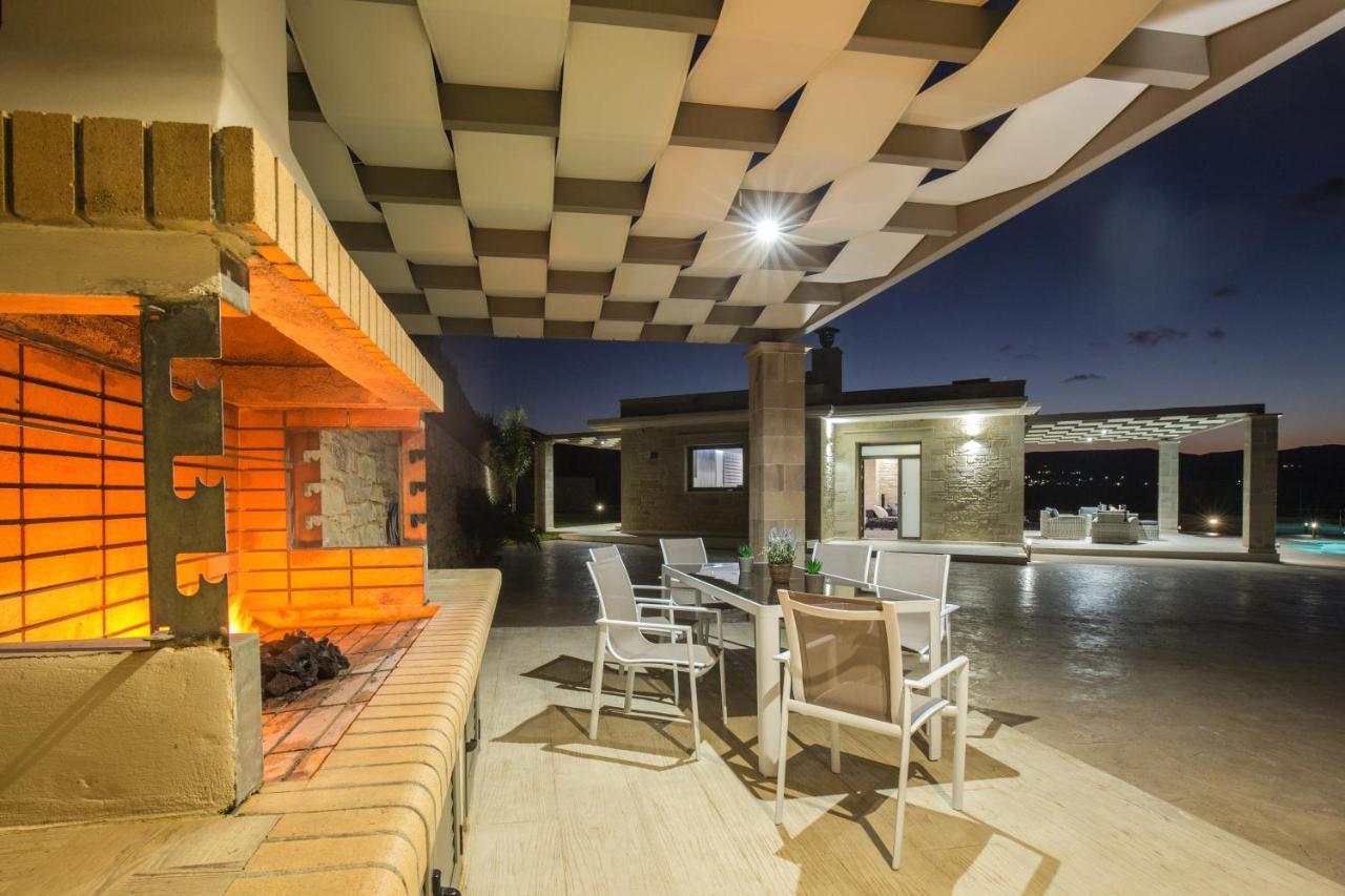 Larimar Luxury Sea View Villa Kíssamos Zewnętrze zdjęcie