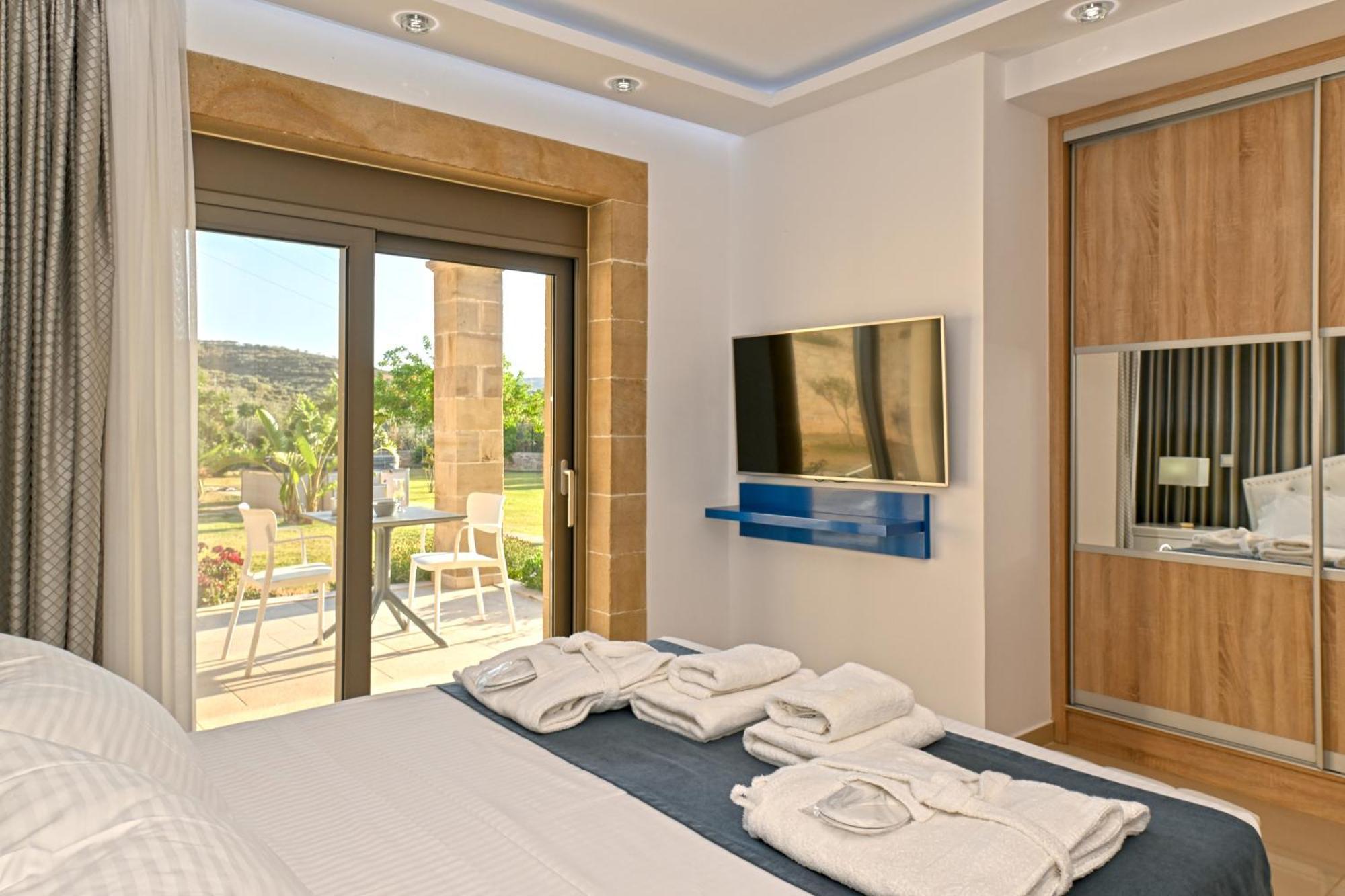 Larimar Luxury Sea View Villa Kíssamos Zewnętrze zdjęcie