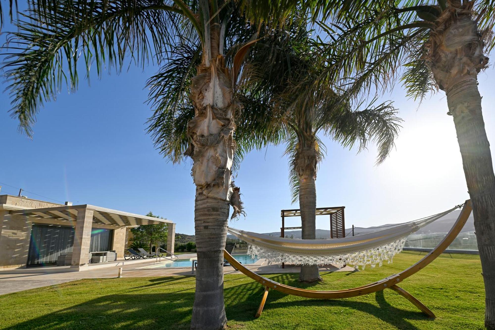 Larimar Luxury Sea View Villa Kíssamos Zewnętrze zdjęcie